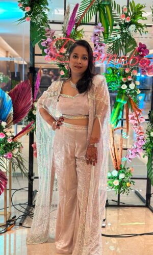 Sequence Cape Set  -  Narayani Adukia